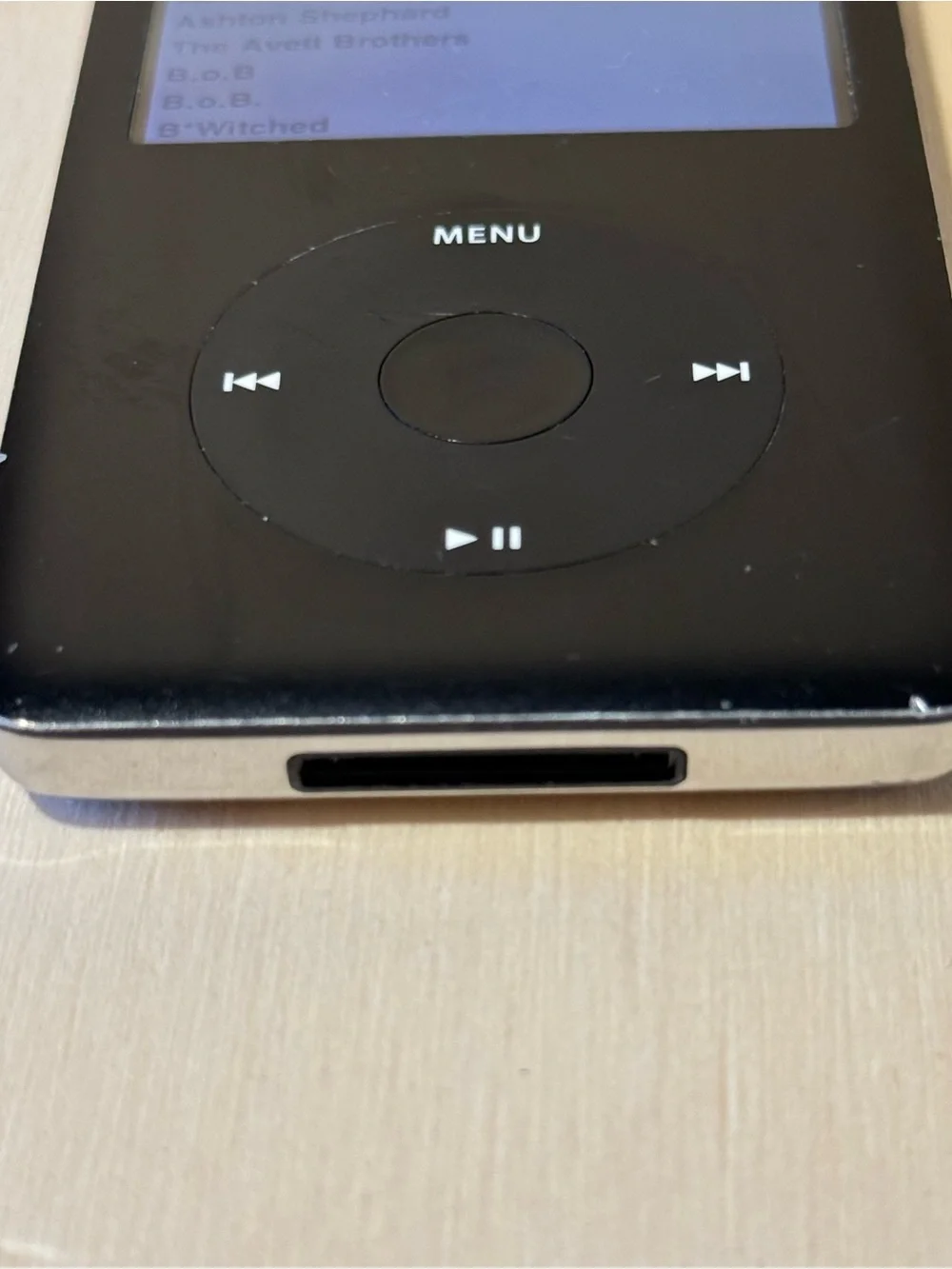 iPod Model:A1136 6thGen 80GB Blk Bad Battery For-Parts/Repair Read Info!